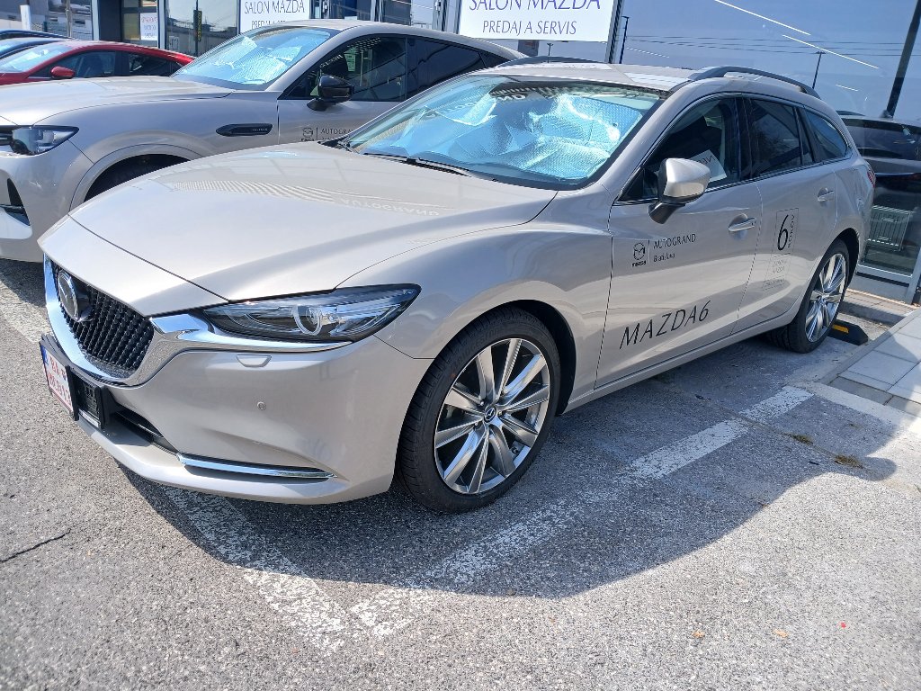 Mazda 6