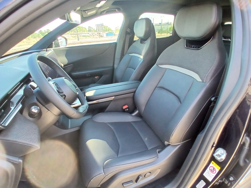 Mazda CX-6e