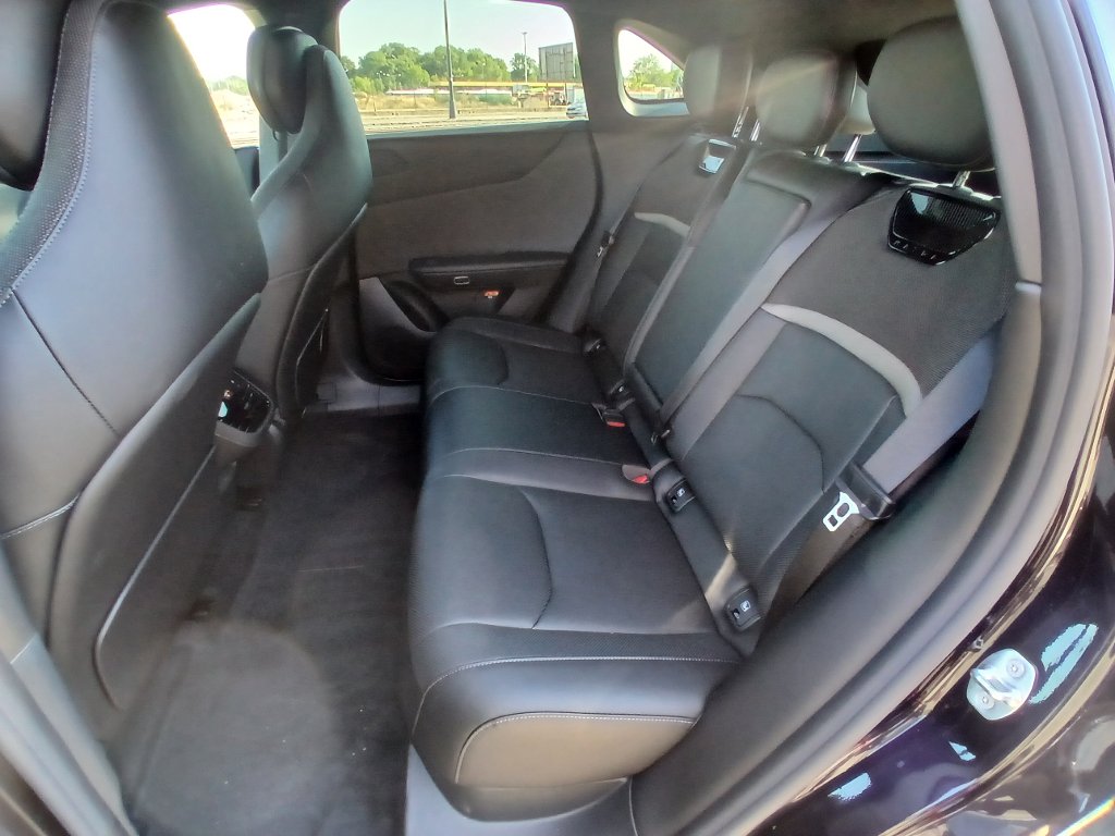 Mazda CX-6e